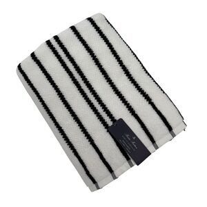 Brooks Brothers White Black striped cotton Bath towel Quality  30”x54”  NWT